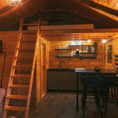 Apartmán 21 *